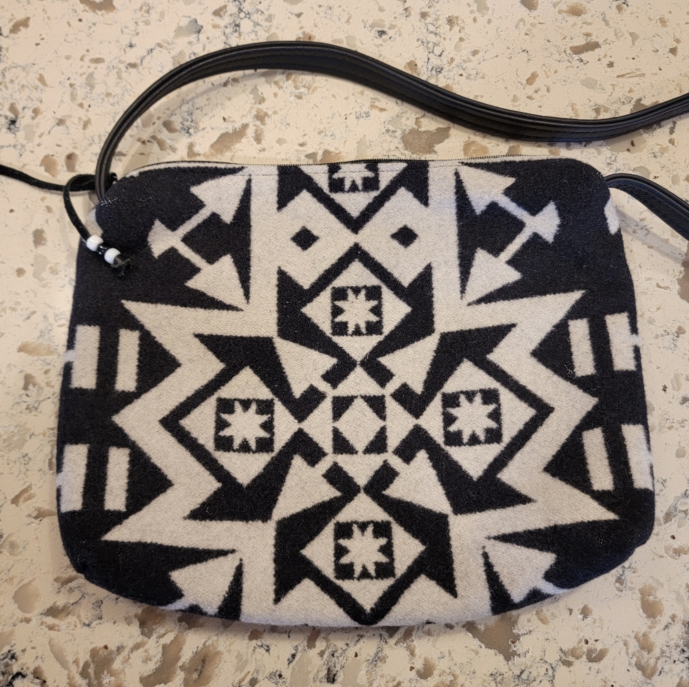 Timberline Ltd. Large Leather Crossbody Bag Genuine Pendleton Wool - Picture 12 of 12